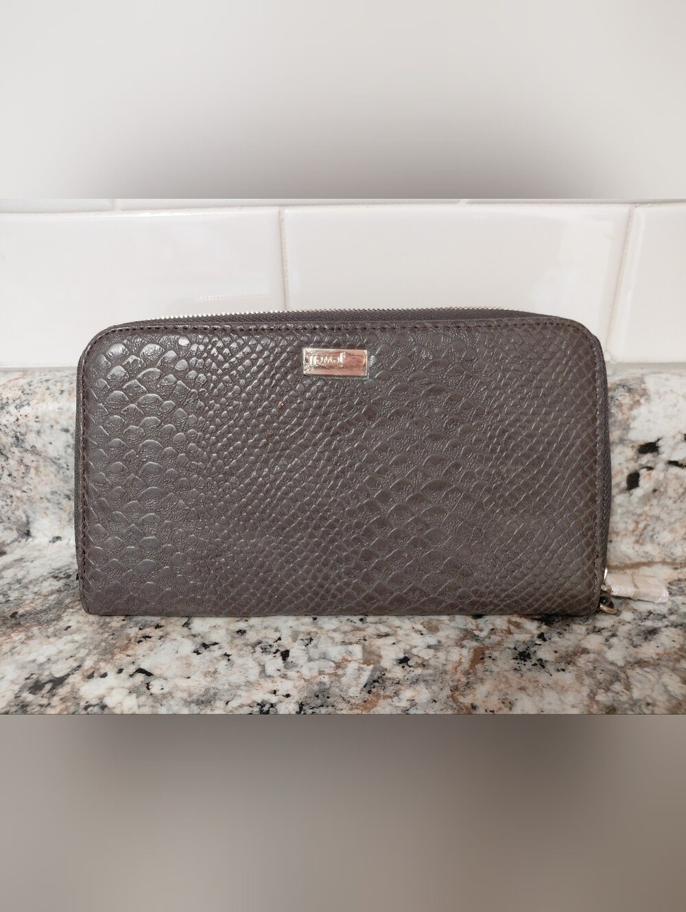 Jewell Gray Snake Skin Textured Women’s Wrap Around Zip Wallet